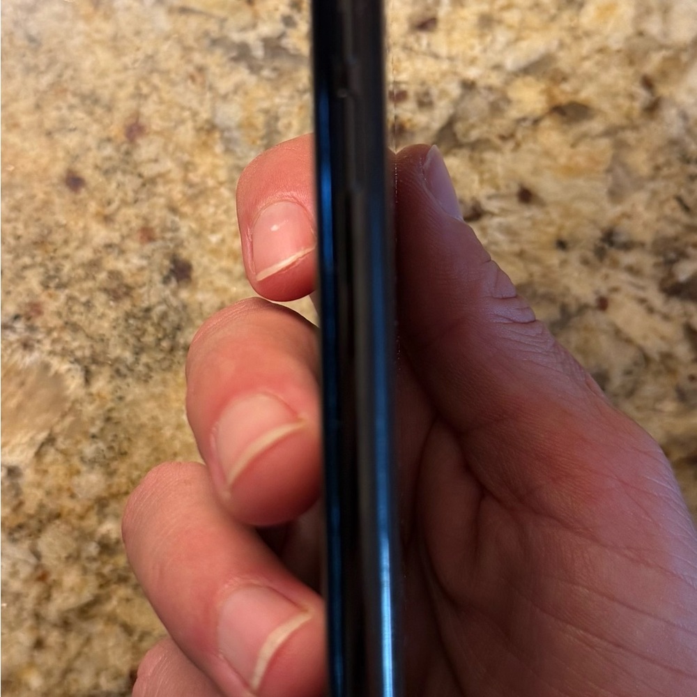Apple iPhone X w/Otterbox case - Picture 10 of 10